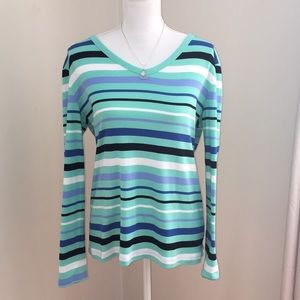 Croft & Barrow Long Sleeve V Neck Shirt